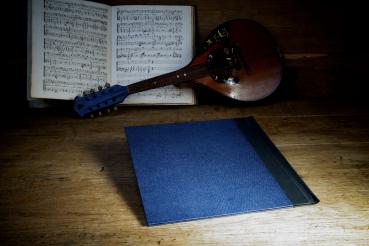 Preview: High-quality sheet music folder for large sheet music, handmade in Westphalia according to your wishes
